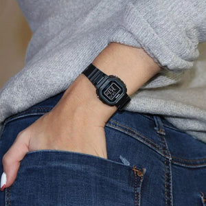 casio-LA-20WH-1BDF-wrist