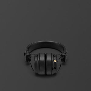 major-iv-black-front_down-desktop-4