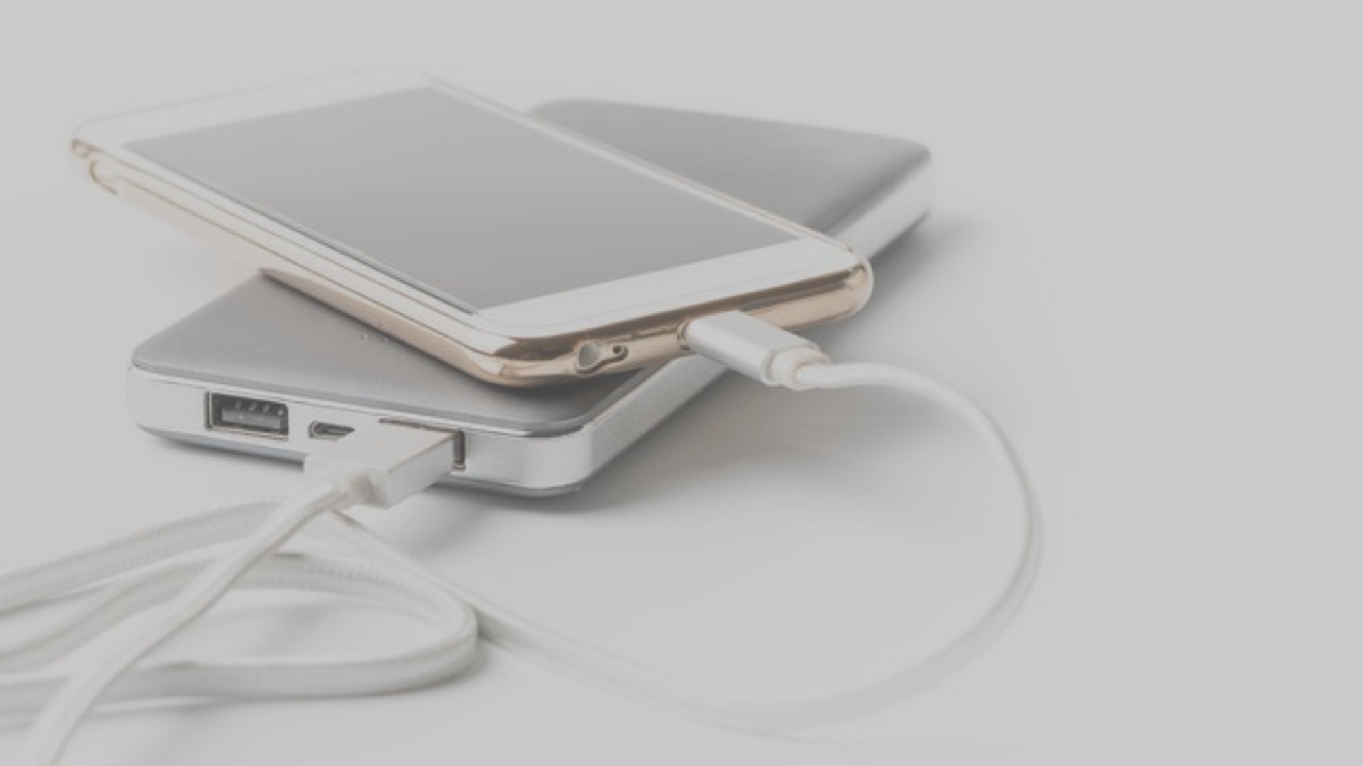 Why Do Power Bank Accidents happen gadgeticloud blog overcharge overheat overcurrent