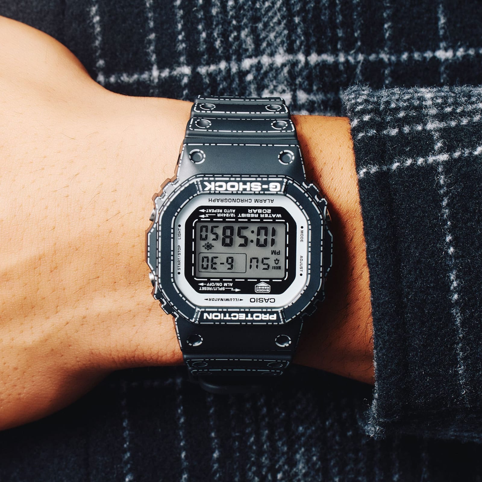CASIO-DW-5600RGM-1DR-lifestyle-5