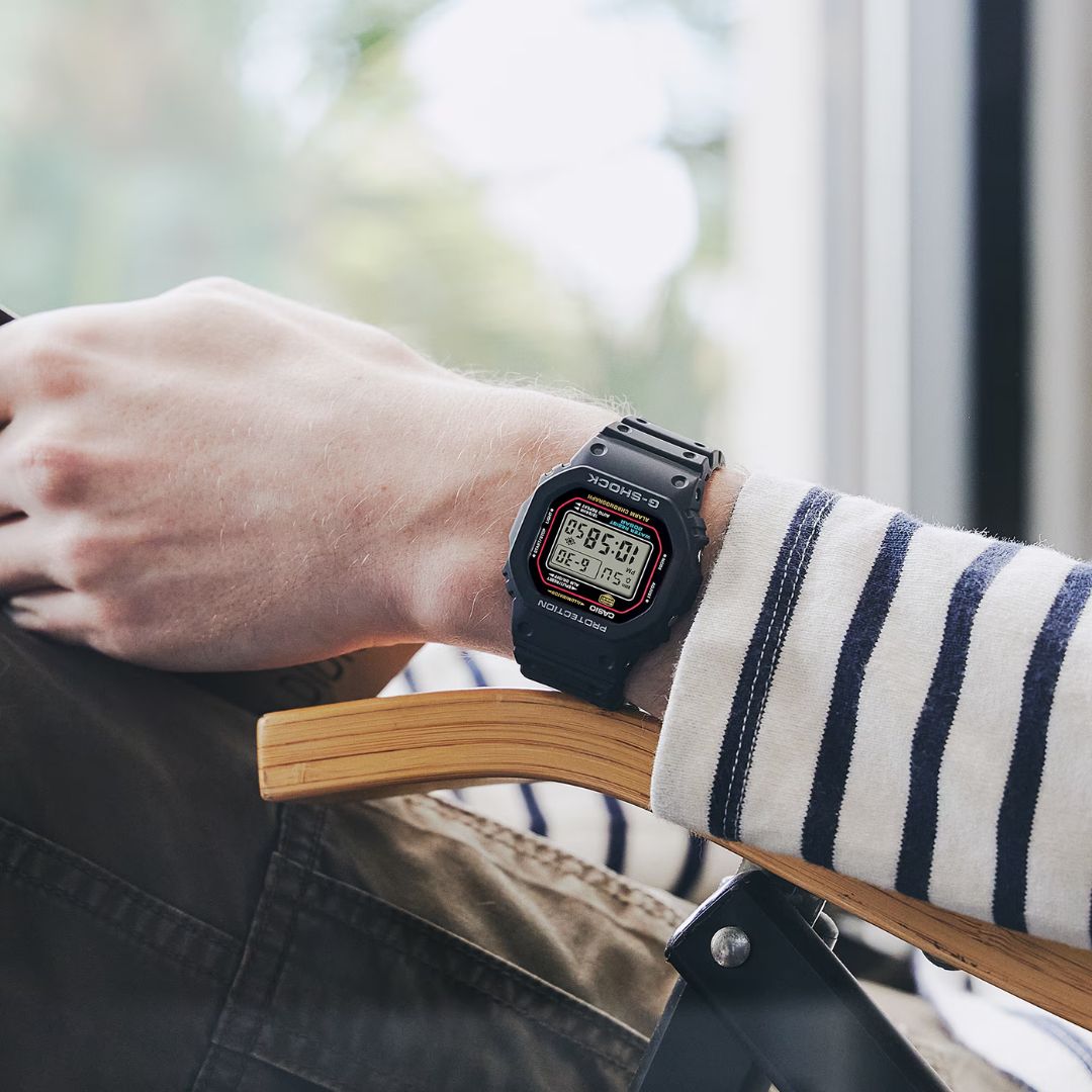 casio-dw-5600rl-1er-g-shock-5600-series-digital-watch