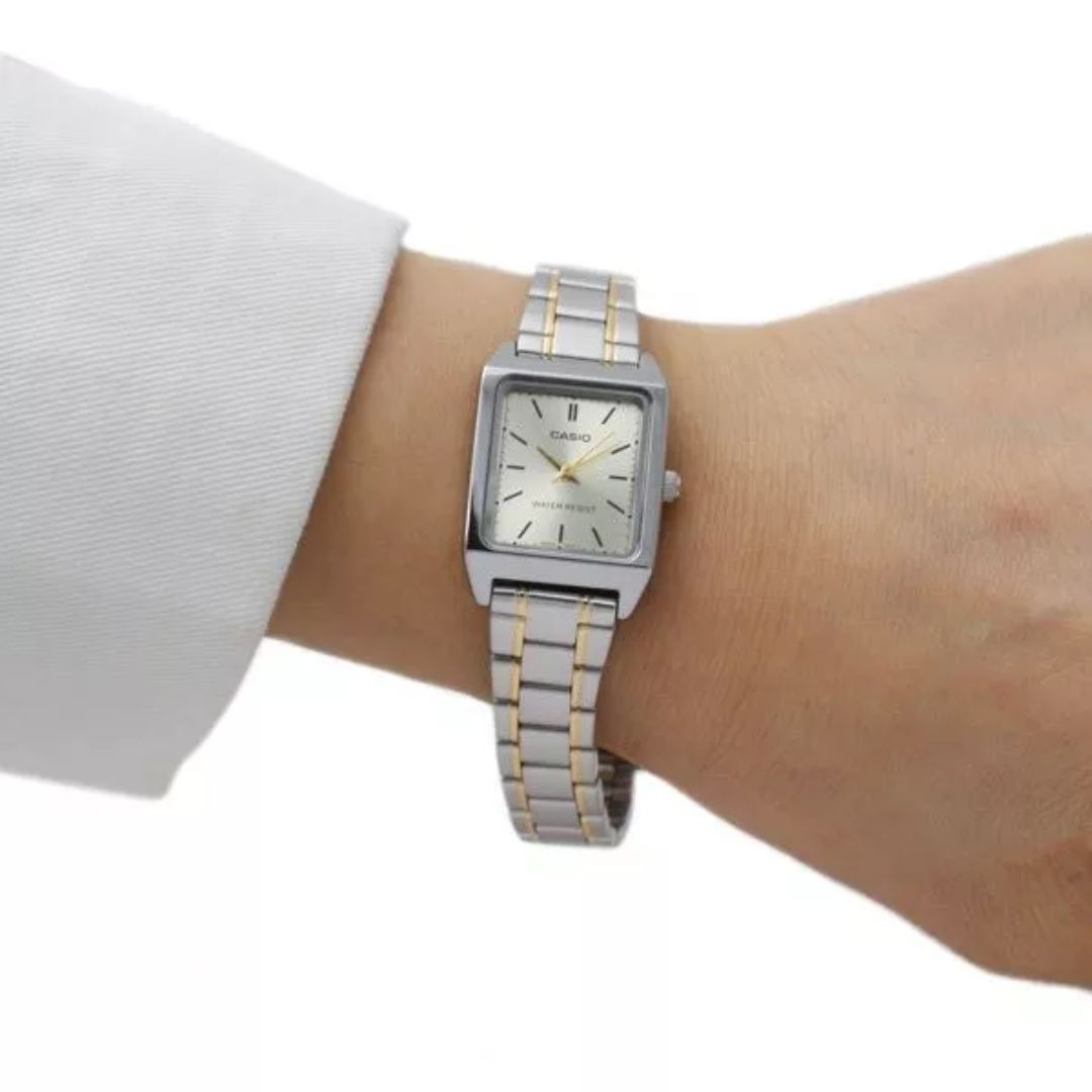 casio-LTP-V007SG-9EUDF-wrist