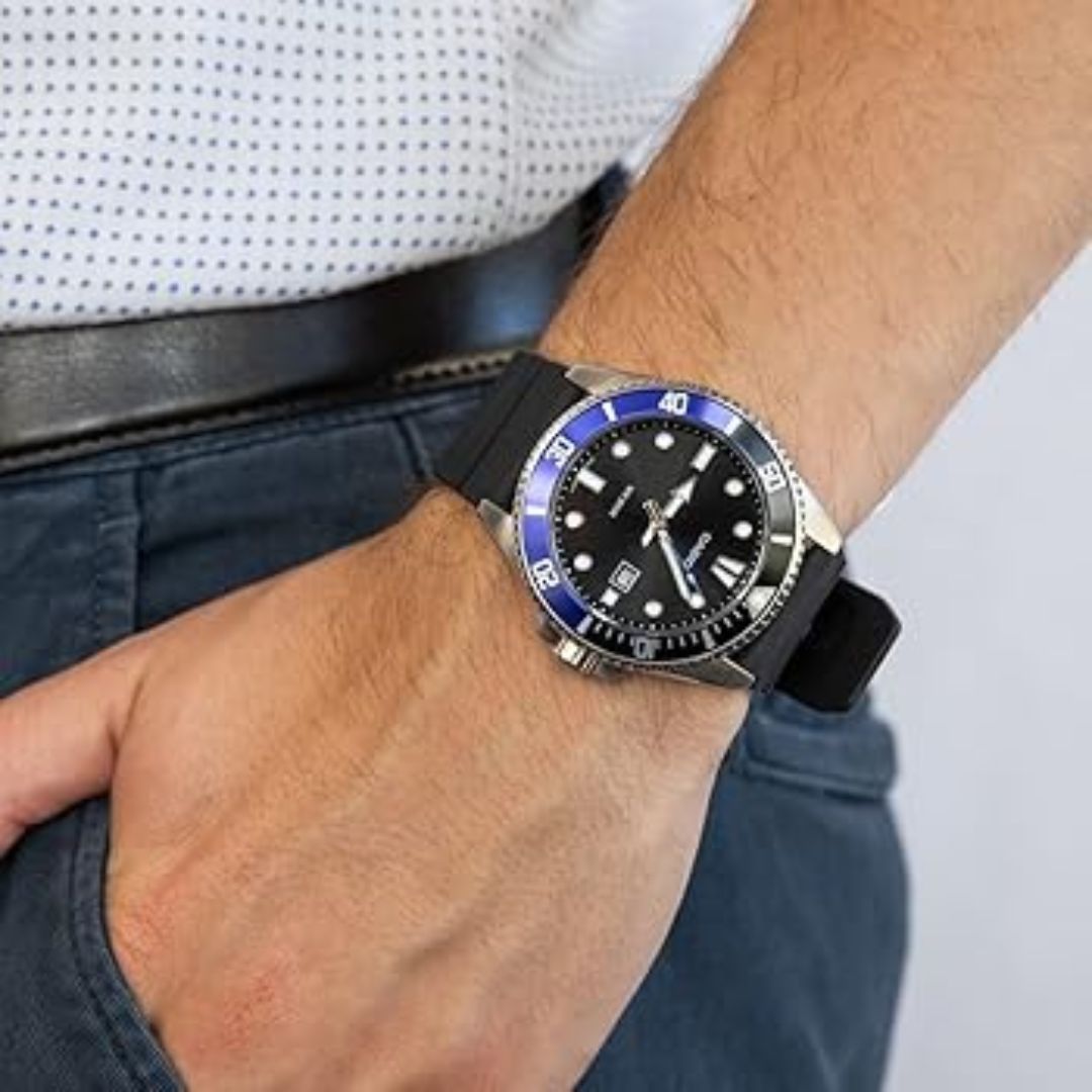 casio-MDV-107-1A2VEF-wrist