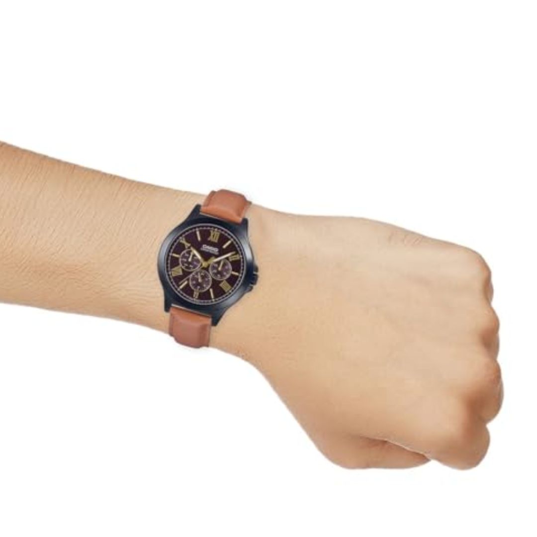 casio-MTP-V300BL-5AUDF-wrist