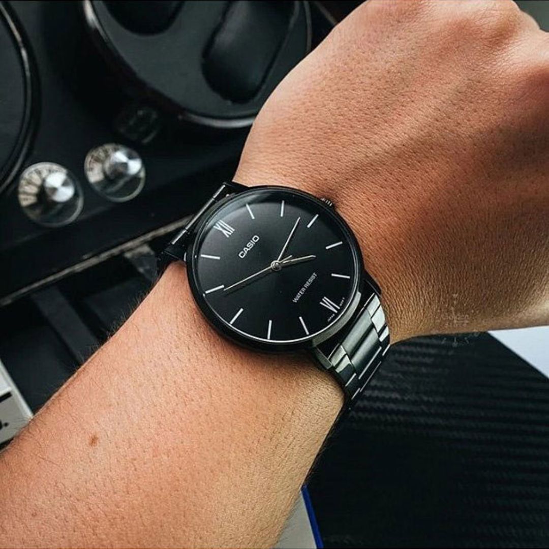casio-MTP-VT01B-1BUDF-wrist