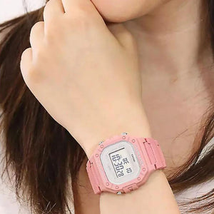 casio-W-218HC-4AVDF-wrist