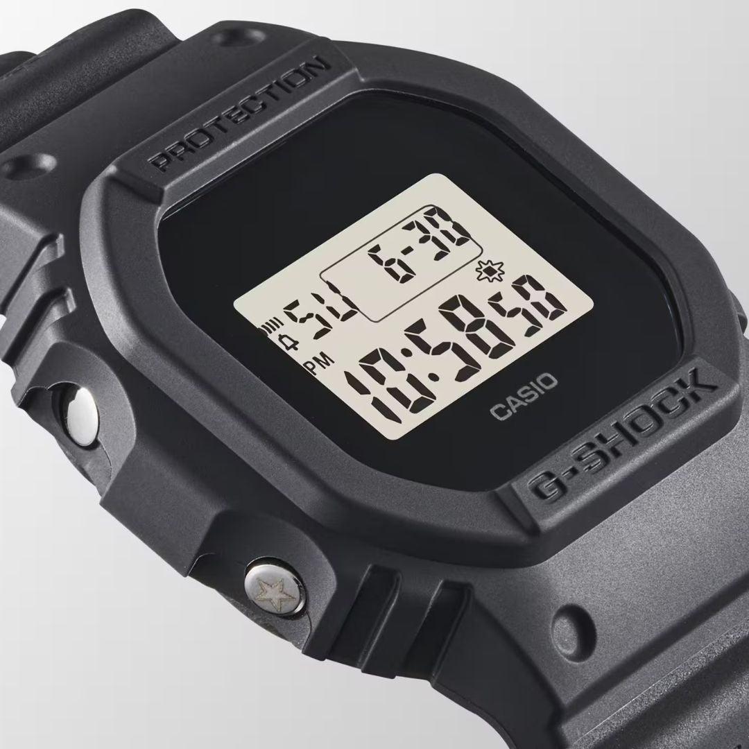 casio-dwe-5657re-1er-closeup
