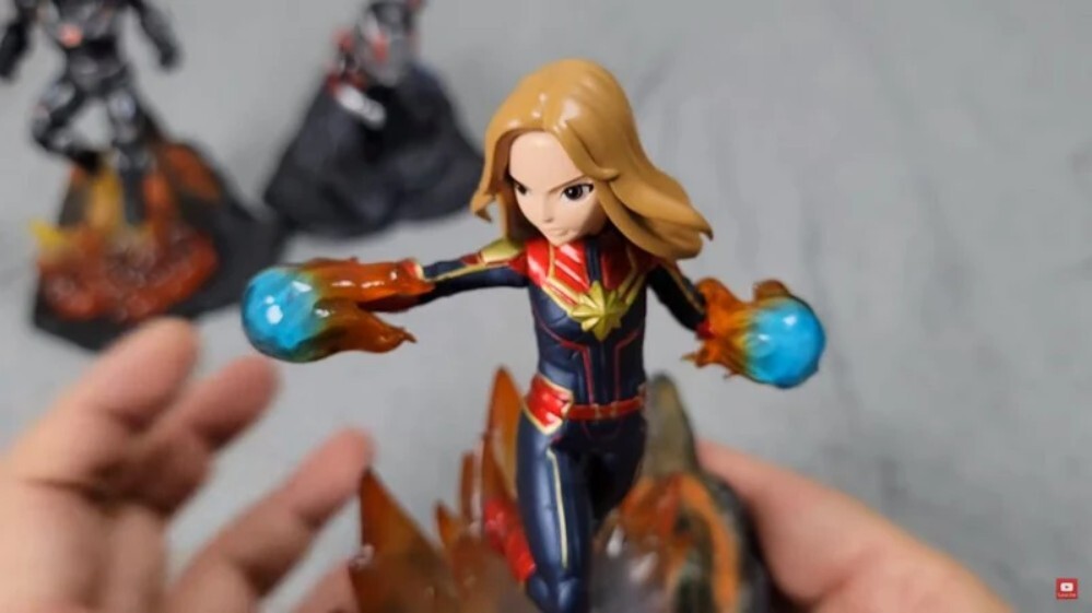unboxing-toylaxy-marvel-avengers-endgame-premium-pvc-figure-doll-official-wave-2-ta-collection-00012-captain-marvel-front